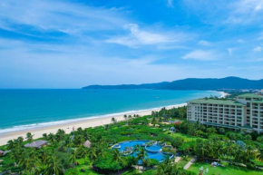  Horizon Resort & Spa Yalong Bay  Санья